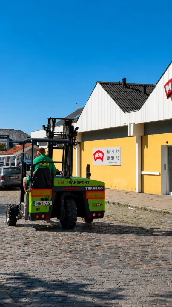 3x34 palletransport med gaffeltruck